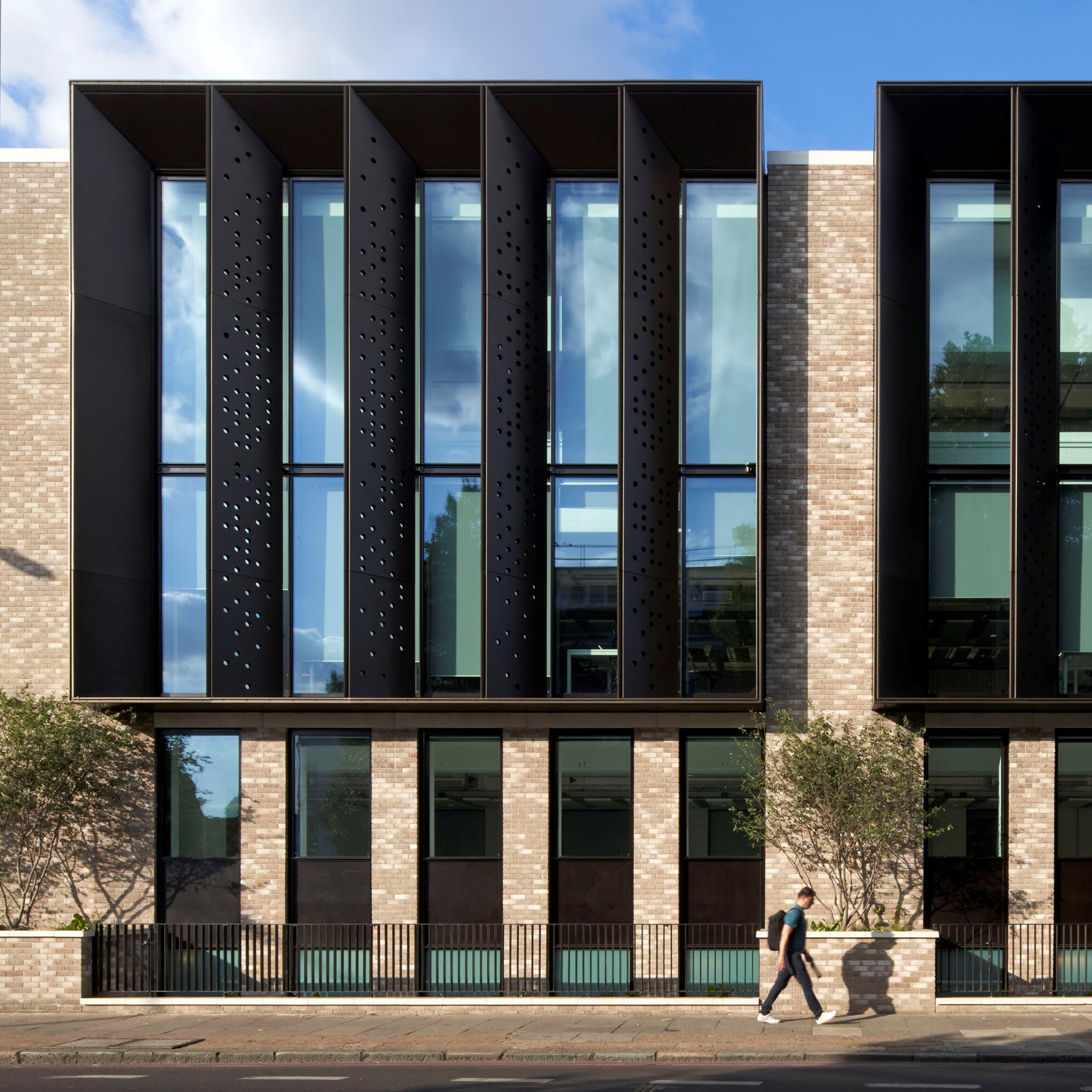 LSBU Hub, exterior of building